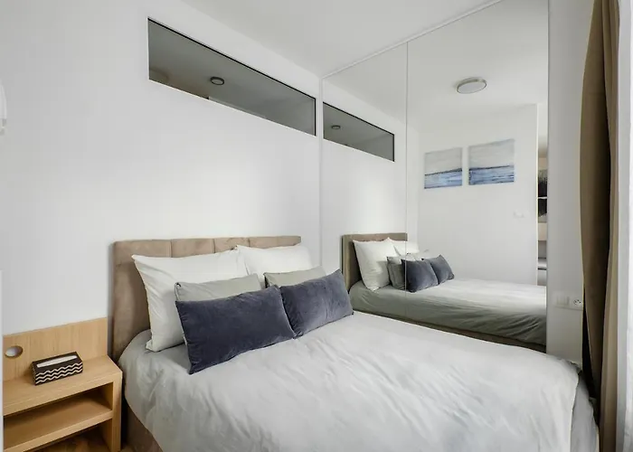 Apartament Centrum Obok Manufaktura Piotrkowska Dostep Na Kod